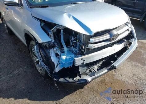 2019 Toyota Highlander Le from USA, damaged, VIN 5TDBZRFH9KS992655